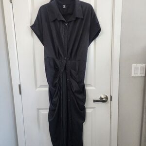 5/$30 SHEIN Black Button-Down Dress